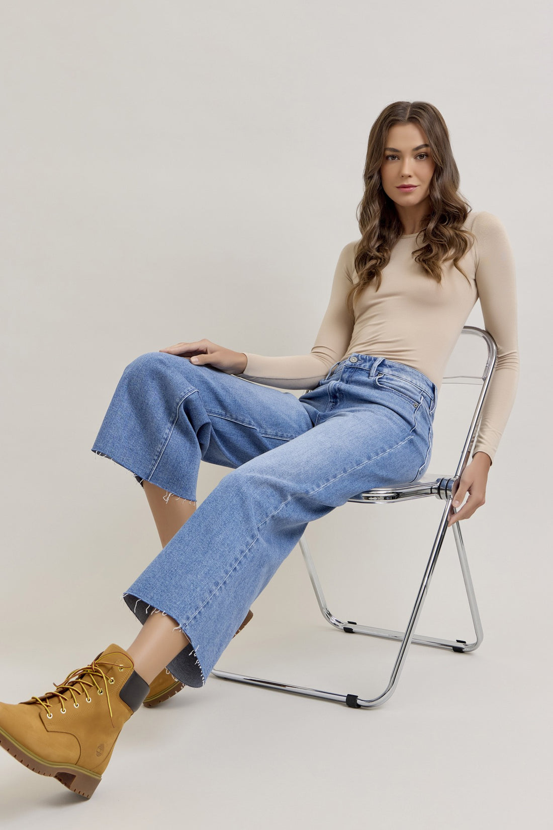 Nori Medium Cropped Wide Leg