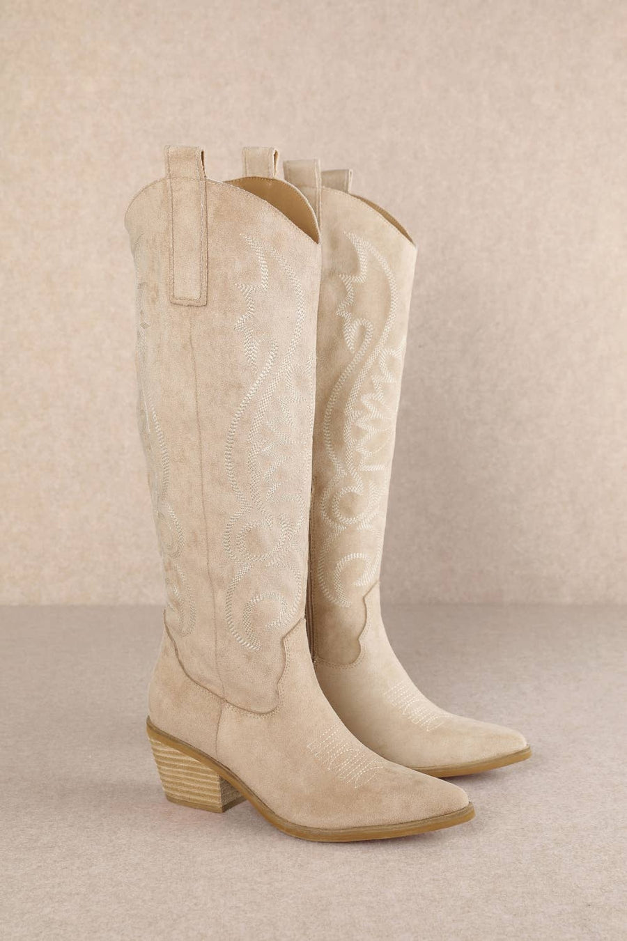 GIADA Classic Embroidered Boot