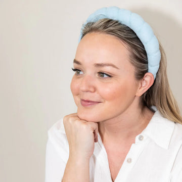 THE CROISSANT HEADBAND - LIGHT BLUE