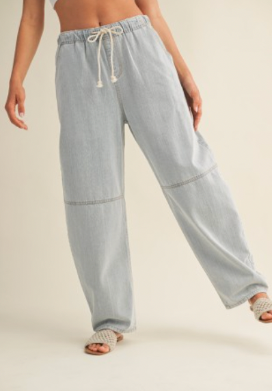 Barrel-Leg Light Wash Denim Jeans