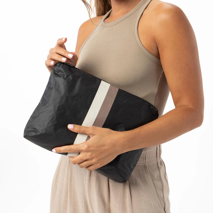Mid Le Voyageur Pouch