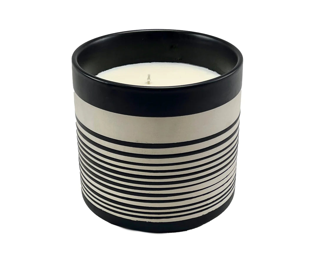 Onxy Candle