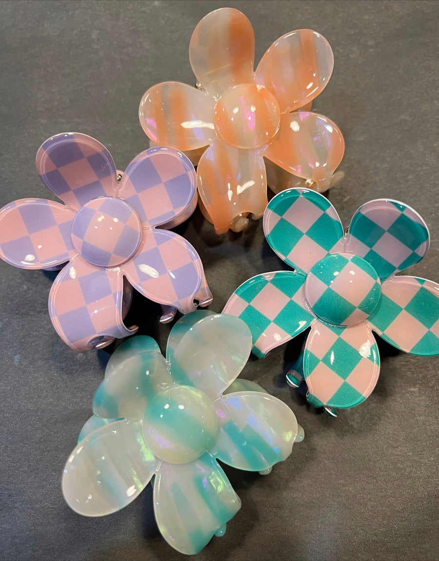 Marble Flower Claw Clip
